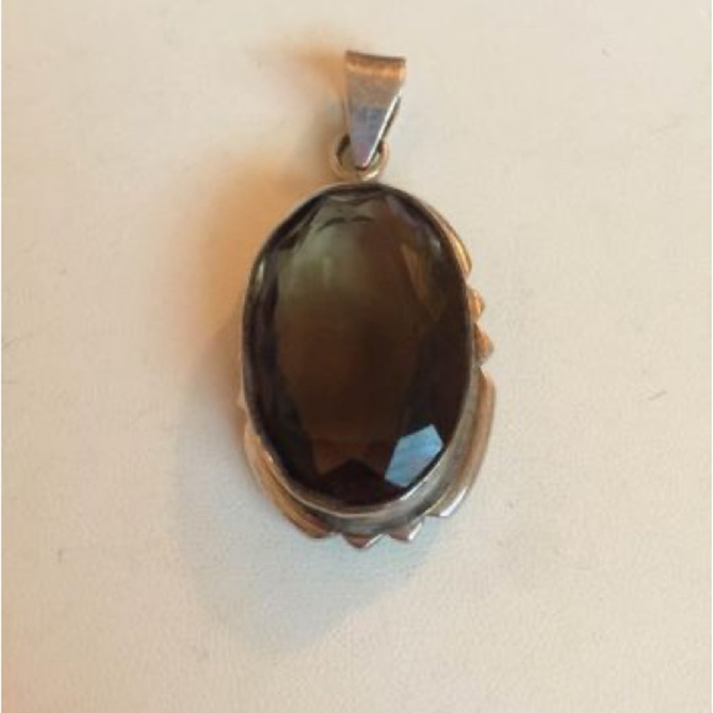 Smoky quartz pendant (sterling silver)